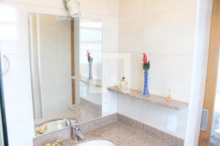 Apartamento para alugar com 200m², 3 quartos e 1 vagaBanheiro Suíte 2