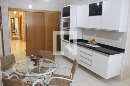 Apartamento para alugar com 200m², 3 quartos e 1 vagaCozinha