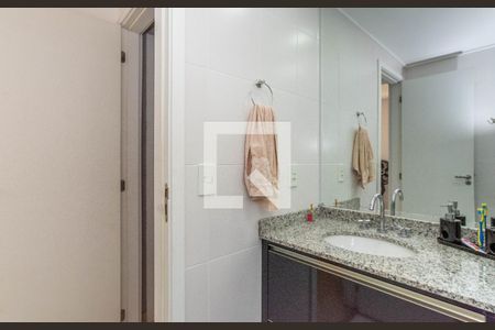 Banheiro da Suíte 2 de apartamento à venda com 2 quartos, 86m² em Jardim Flor da Montanha, Guarulhos