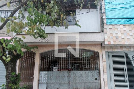 Casa para alugar com 70m², 2 quartos e 1 vagaFachada