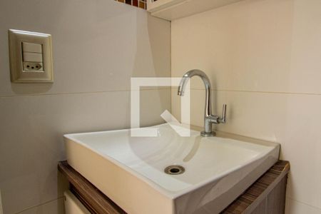 Apartamento para alugar com 49m², 2 quartos e sem vaga Apartamento para alugar com 49m², 2 quartos e sem vagaBanheiro Social