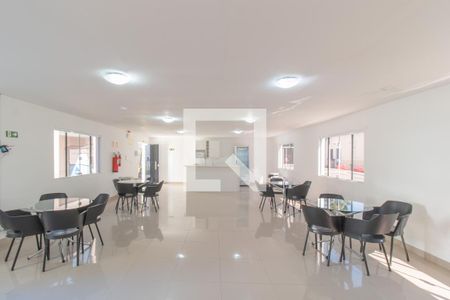 Apartamento à venda com 42m², 2 quartos e 1 vaga Apartamento à venda com 42m², 2 quartos e 1 vagaÁrea comum - Salão de festas