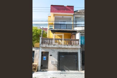 Casa para alugar com 80m², 2 quartos e sem vaga Casa para alugar com 80m², 2 quartos e sem vagaFachada