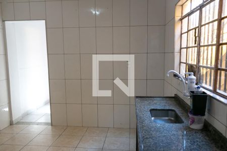 Casa para alugar com 80m², 2 quartos e sem vaga Casa para alugar com 80m², 2 quartos e sem vagaCozinha