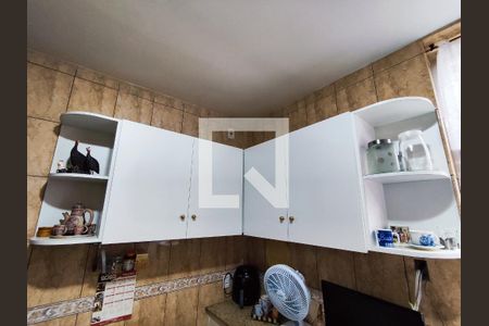 Casa à venda com 175m², 5 quartos e 1 vaga Casa à venda com 175m², 5 quartos e 1 vagaCozinha
