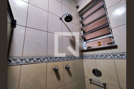 Casa à venda com 175m², 5 quartos e 1 vaga Casa à venda com 175m², 5 quartos e 1 vagaBanheiro