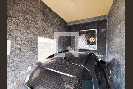 Casa à venda com 175m², 5 quartos e 1 vaga Casa à venda com 175m², 5 quartos e 1 vagaGaragem