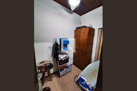 Casa à venda com 175m², 5 quartos e 1 vaga Casa à venda com 175m², 5 quartos e 1 vagaQuarto de Serviço