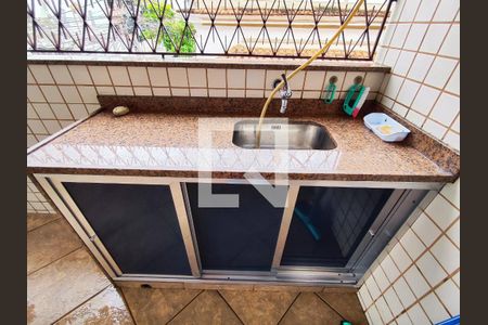 Casa à venda com 175m², 5 quartos e 1 vaga Casa à venda com 175m², 5 quartos e 1 vagaTerraço - Torneira