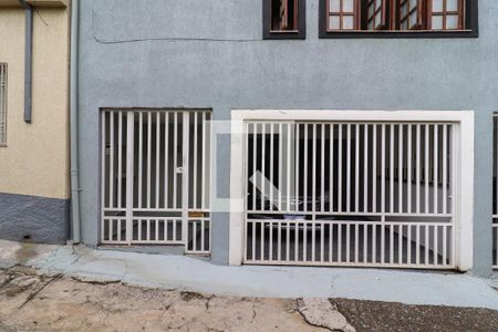 Casa para alugar com 350m², 3 quartos e 2 vagasFachada