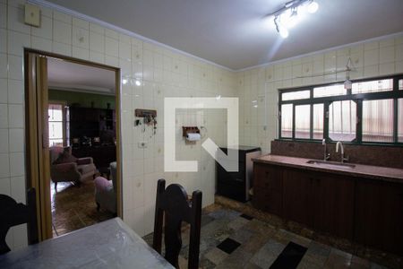 Casa à venda com 134m², 3 quartos e 2 vagasCozinha