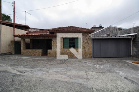 Casa à venda com 134m², 3 quartos e 2 vagasÁrea Externa