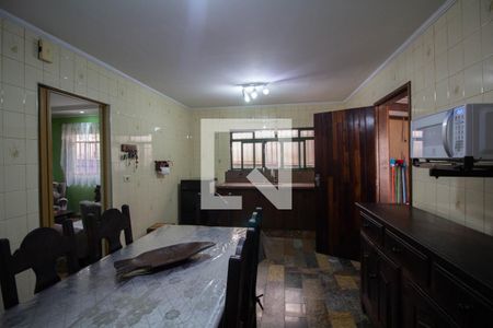 Casa à venda com 134m², 3 quartos e 2 vagasCozinha