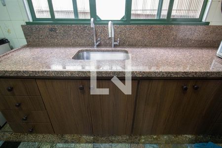 Casa à venda com 134m², 3 quartos e 2 vagasCozinha