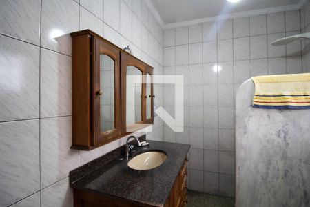 Casa à venda com 134m², 3 quartos e 2 vagasBanheiro