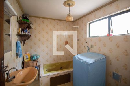 Casa à venda com 134m², 3 quartos e 2 vagasBanheiro de Serviço