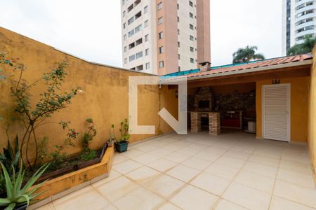 Casa à venda com 247m², 3 quartos e 4 vagasQuintal