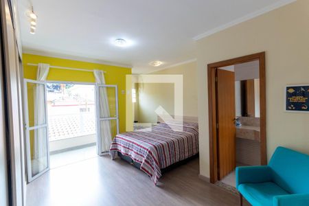 Casa à venda com 247m², 3 quartos e 4 vagasQuarto Suíte