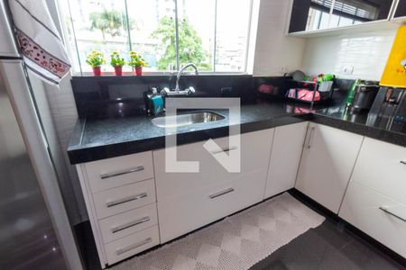 Casa à venda com 247m², 3 quartos e 4 vagasCozinha - Armários