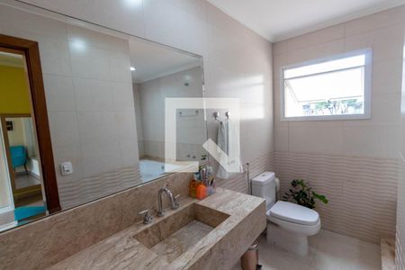 Casa à venda com 247m², 3 quartos e 4 vagasBanheiro da Suíte