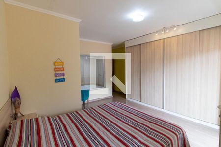 Casa à venda com 247m², 3 quartos e 4 vagasQuarto Suíte