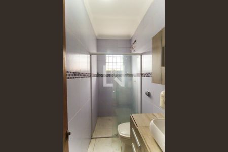 Casa para alugar com 125m², 3 quartos e 3 vagasBanheiro do Quarto 1