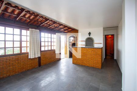 Apartamento à venda com 160m², 3 quartos e 2 vagas Apartamento à venda com 160m², 3 quartos e 2 vagasTerraço