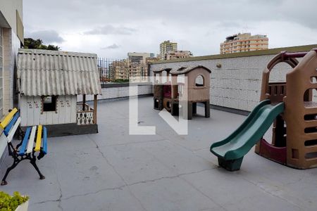 Apartamento à venda com 160m², 3 quartos e 2 vagas Apartamento à venda com 160m², 3 quartos e 2 vagasÁrea comum - Playground