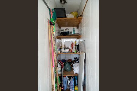 Apartamento à venda com 65m², 2 quartos e 1 vagaÁrea de Serviço