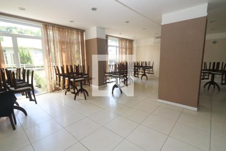 Apartamento à venda com 75m², 3 quartos e 2 vagas Apartamento à venda com 75m², 3 quartos e 2 vagasÁrea comum - Salão de festas