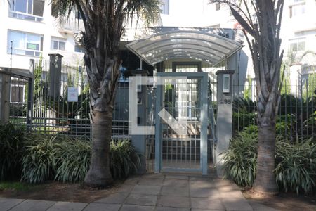 Apartamento à venda com 75m², 3 quartos e 2 vagas Apartamento à venda com 75m², 3 quartos e 2 vagasFachada e portaria