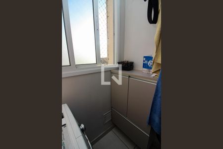 Apartamento à venda com 75m², 3 quartos e 2 vagas Apartamento à venda com 75m², 3 quartos e 2 vagasÁrea de Serviço