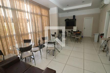 Apartamento à venda com 75m², 3 quartos e 2 vagas Apartamento à venda com 75m², 3 quartos e 2 vagasÁrea comum - Salão de festas
