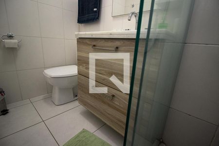 Apartamento à venda com 75m², 3 quartos e 2 vagas Apartamento à venda com 75m², 3 quartos e 2 vagasBanheiro Social