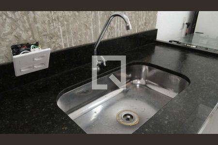 Apartamento à venda com 48m², 2 quartos e sem vaga Apartamento à venda com 48m², 2 quartos e sem vagaBanheiro