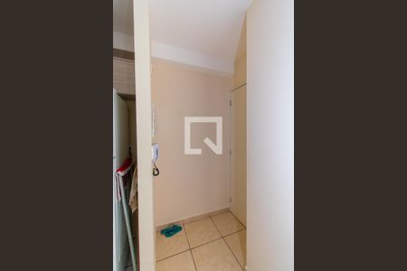 Hall de entrada de apartamento à venda com 2 quartos, 45m² em Parque Santo Eduardo, São Paulo