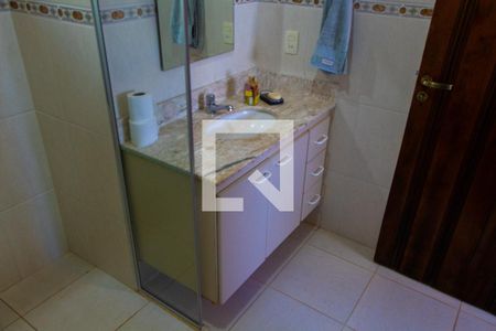 Casa para alugar com 1243m², 4 quartos e 5 vagasBanheiro