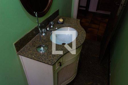 Casa para alugar com 1243m², 4 quartos e 5 vagasÁrea Externa - Banheiro