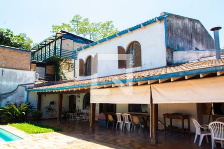 Casa para alugar com 1243m², 4 quartos e 5 vagasÁrea Externa