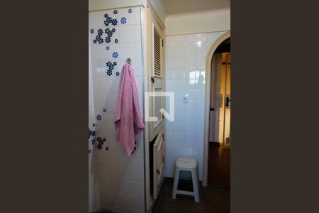 Casa para alugar com 1243m², 4 quartos e 5 vagasBanheiro