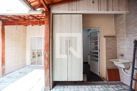 Casa de condomínio para alugar com 120m², 3 quartos e 2 vagas Casa de condomínio para alugar com 120m², 3 quartos e 2 vagasÁrea de serviço / gourmet