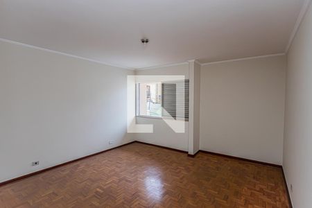 Suite de casa para alugar com 3 quartos, 150m² em Vila Santa Delfina, São Paulo