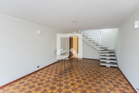 Sala de casa para alugar com 3 quartos, 150m² em Vila Santa Delfina, São Paulo
