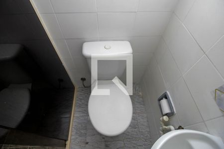 Banheiro de kitnet/studio para alugar com 1 quarto, 16m² em Santa Teresa, Rio de Janeiro