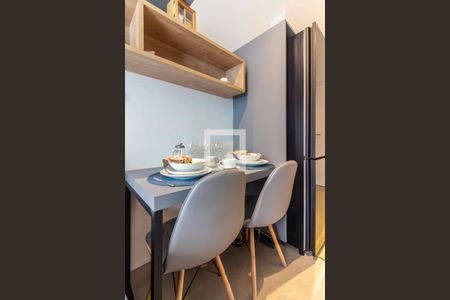 Studio - Mesa de kitnet/studio para alugar com 1 quarto, 28m² em Bela Vista, São Paulo