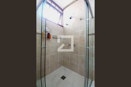 Casa à venda com 287m², 4 quartos e 2 vagasBanheiro