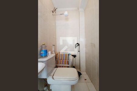 Casa à venda com 287m², 4 quartos e 2 vagasBanheiro de Serviço