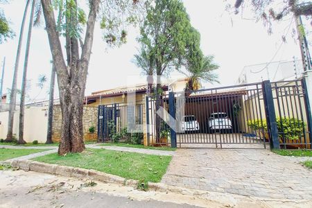 Casa à venda com 287m², 4 quartos e 2 vagasFachada do Prédio