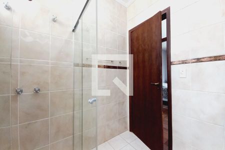 Casa à venda com 287m², 4 quartos e 2 vagasBanheiro