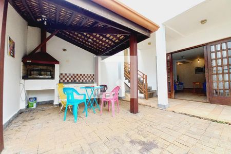 Casa à venda com 287m², 4 quartos e 2 vagasÁrea comum - Churrasqueira